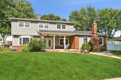 1319 N Columbine Drive, Mount Prospect, IL 60056 - Photo 1