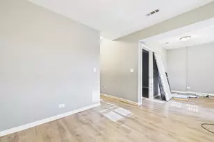 6020 S Vernon Ave, Chicago, IL 60637 - Photo 11