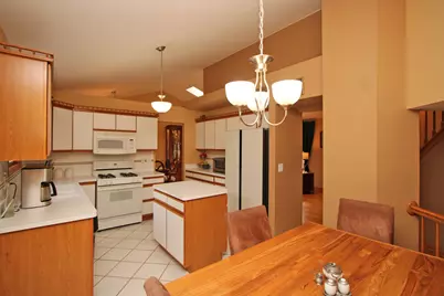 464 Farm Bridge Road, Lake Zurich, IL 60047 - Photo 13