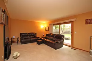 464 Farm Bridge Rd, Lake Zurich, IL 60047 - Photo 15