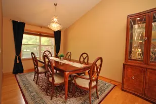 464 Farm Bridge Rd, Lake Zurich, IL 60047 - Photo 7