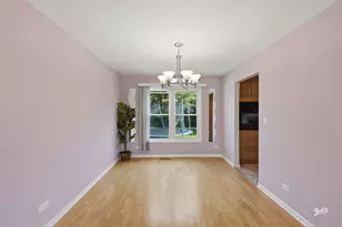 344 E Fox Hill Dr, Buffalo Grove, IL 60089 - Photo 3