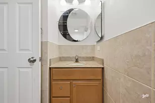 344 E Fox Hill Dr, Buffalo Grove, IL 60089 - Photo 11