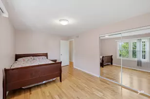 344 E Fox Hill Dr, Buffalo Grove, IL 60089 - Photo 17