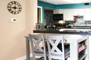 7770 S Woodward Ave, Woodridge, IL 60517 - Photo 9