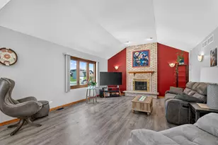 15255 Rosarie Dr, Homer Glen, IL 60491 - Photo 7