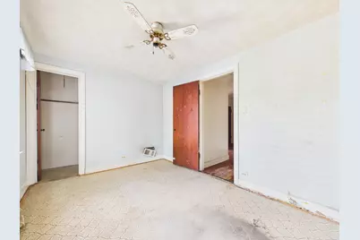 8156 S Paxton Avenue, Chicago, IL 60617 - Photo 13