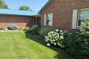 3002 Meadowbrook Ct, Champaign, IL 61822 - Photo 15