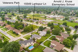 15549 Larkspur Ln, Orland Park, IL 60462 - Photo 3