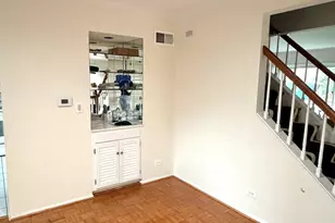 1531 Palmgren Dr, Glenview, IL 60025 - Photo 9
