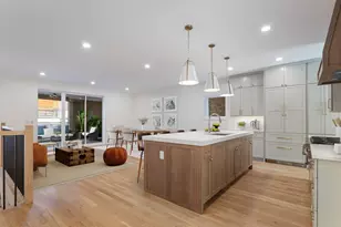 3740 N Racine Ave, Chicago, IL 60613 - Photo 3