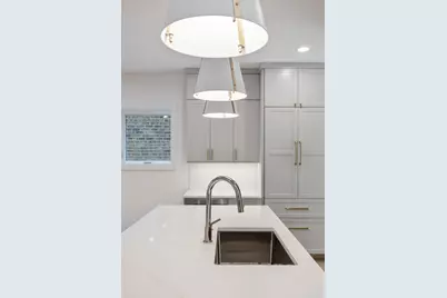 3740 N Racine Avenue #1, Chicago, IL 60613 - Photo 21