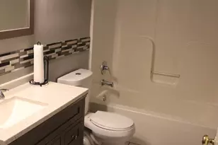 5352 S Shields Ave, Chicago, IL 60609 - Photo 17