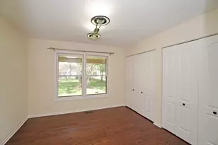 229 Willow Pkwy, Buffalo Grove, IL 60089 - Photo 17