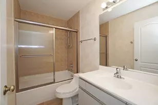 229 Willow Pkwy, Buffalo Grove, IL 60089 - Photo 21