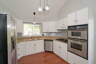 229 Willow Pkwy, Buffalo Grove, IL 60089 - Photo 9