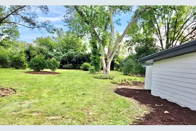 [Address not provided], La Grange Highlands, IL 60525 - Photo 17