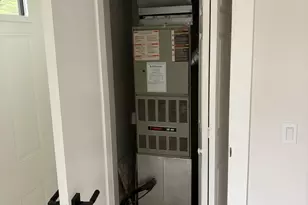 [Address not provided], La Grange Highlands, IL 60525 - Photo 15