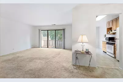 1022 Thorndale Court #A2, Wheeling, IL 60090 - Photo 3