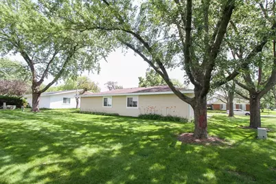 1010 Glastonbury Lane, Schaumburg, IL 60193 - Photo 25