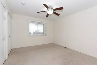 1010 Glastonbury Lane, Schaumburg, IL 60193 - Photo 13