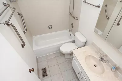 1010 Glastonbury Lane, Schaumburg, IL 60193 - Photo 17