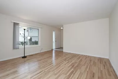 1010 Glastonbury Lane, Schaumburg, IL 60193 - Photo 3