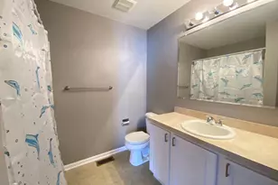 2279 Barrington Dr E, Aurora, IL 60503 - Photo 13