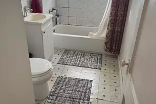 1526 Elmwood Ave, Berwyn, IL 60402 - Photo 5