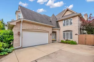310 N County Line Rd, Hinsdale, IL 60521 - Photo 1