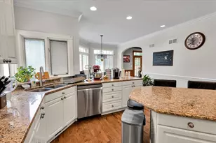 310 N County Line Rd, Hinsdale, IL 60521 - Photo 9
