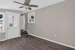 152 Tilton Park Dr, Dekalb, IL 60115 - Photo 9