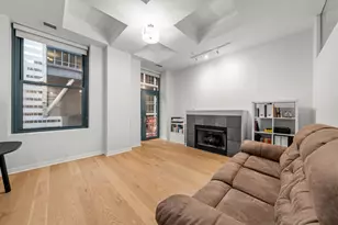 208 W Washington St, Chicago, IL 60606 - Photo 3