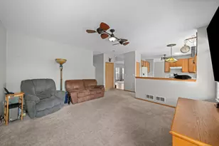 6922 Sahara Dr, Plainfield, IL 60586 - Photo 3