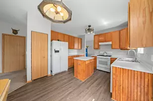 6922 Sahara Dr, Plainfield, IL 60586 - Photo 5