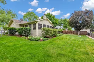 214 Deerpath Dr, Oswego, IL 60543 - Photo 35