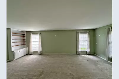 7409 Chesterfield Road, Crystal Lake, IL 60012 - Photo 13
