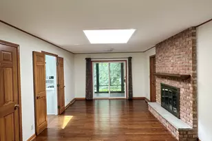 7409 Chesterfield Rd, Crystal Lake, IL 60012 - Photo 5