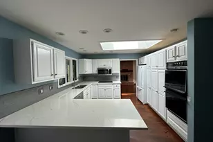 7409 Chesterfield Rd, Crystal Lake, IL 60012 - Photo 9