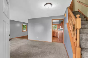 1009 N West Street N, Leroy, IL 61752 - Photo 5