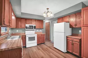 1009 N West Street N, Leroy, IL 61752 - Photo 11