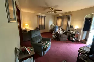 213 Maple St, Odin, IL 62870 - Photo 9