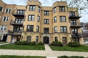 6503 N Mozart St, Chicago, IL 60645 - Photo 1