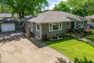 515 Kishwaukee St, Marengo, IL 60152 - Photo 13