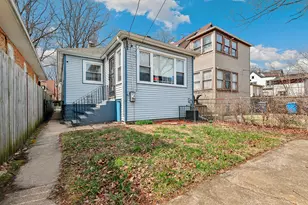 11945 S Yale Ave, Chicago, IL 60628 - Photo 15