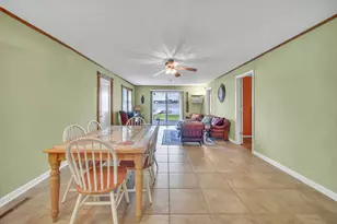28422 W Park Ave, Wauconda, IL 60084 - Photo 9