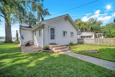 28422 W Park Avenue, Wauconda, IL 60084 - Photo 1