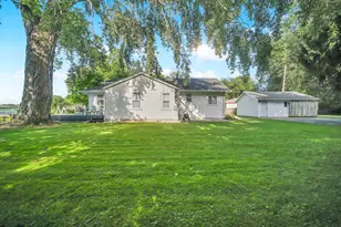 28422 W Park Ave, Wauconda, IL 60084 - Photo 23