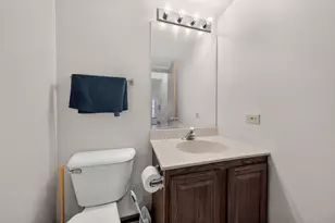 7016 S Stratton Ln, Gurnee, IL 60031 - Photo 15