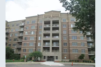 125 Lakeview Drive #203, Bloomingdale, IL 60108 - Photo 1